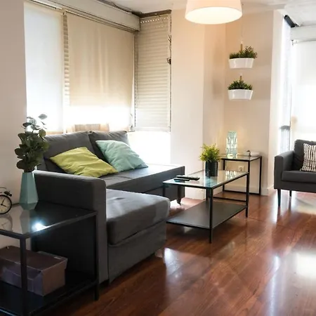 Apartament Atic In The Center Of The